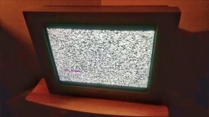 How to Use a Chromecast, Fire TV Stick, or Roku on an Old TV