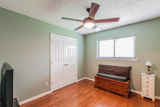 popcorn ceiling